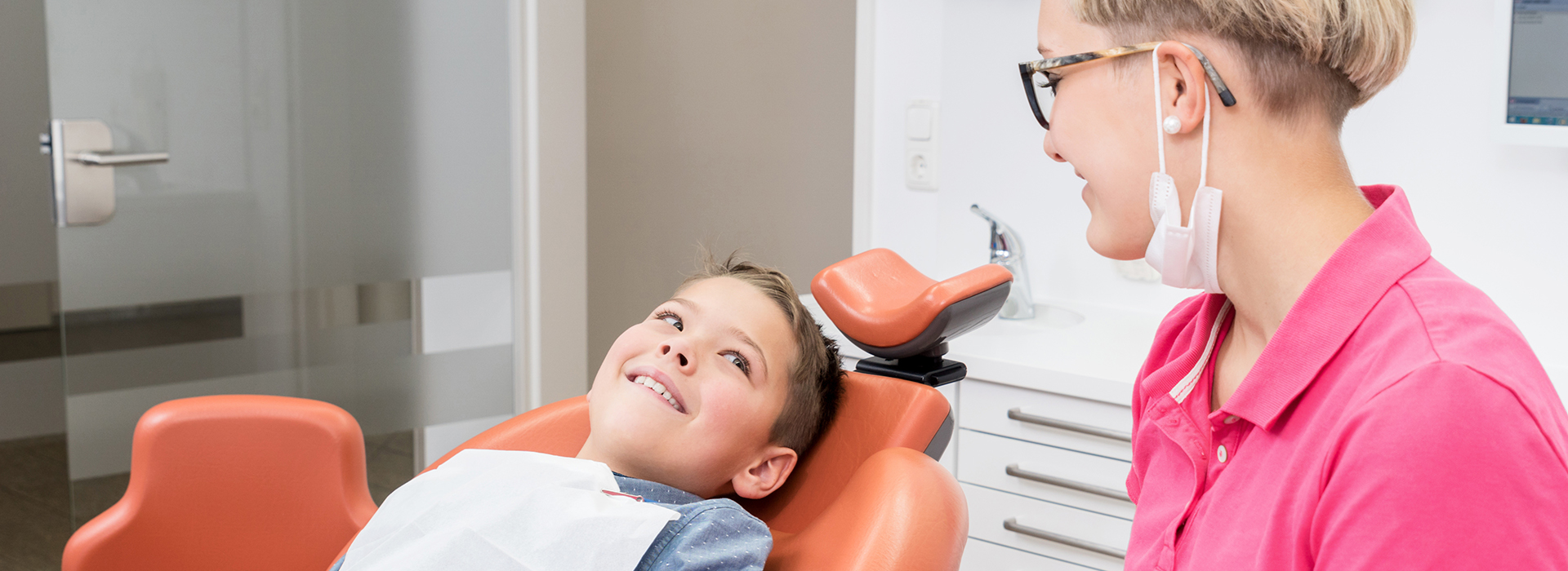 Divine Smiles Dental | Juvederm reg , Dental Bridges and Teeth Whitening